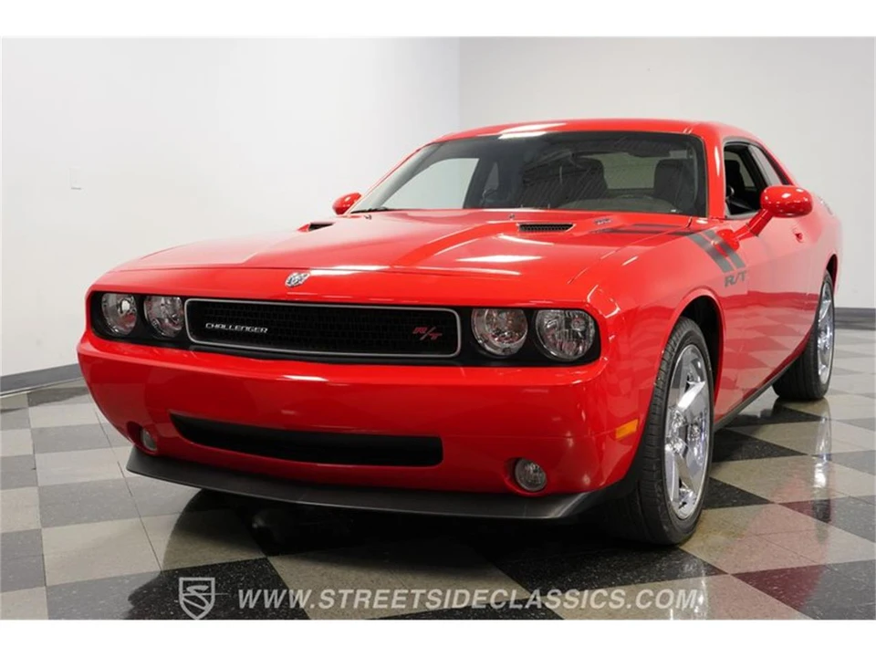 2009 Dodge Challenger 3rd Gen - Image 17 of 31