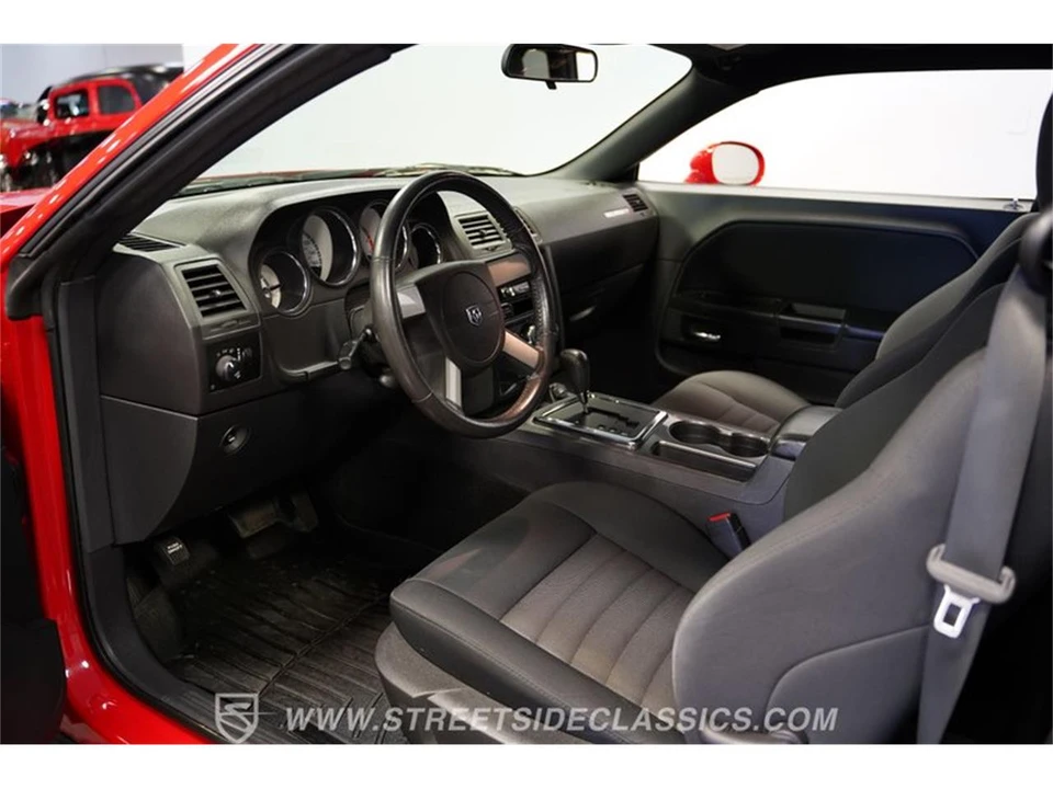 2009 Dodge Challenger 3rd Gen - Image 2 of 31