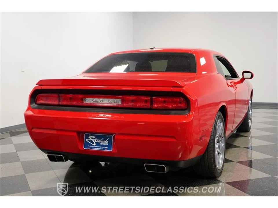2009 Dodge Challenger 3rd Gen - Image 10 of 31