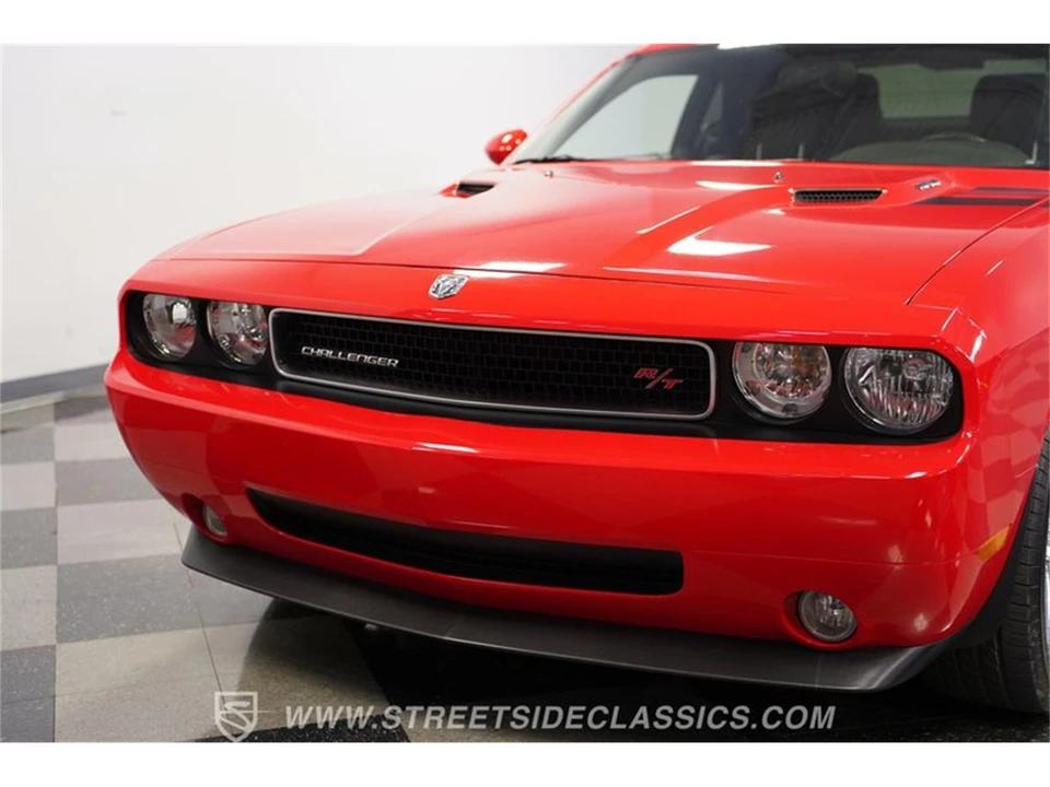 2009 Dodge Challenger 3rd Gen - Image 18 of 31