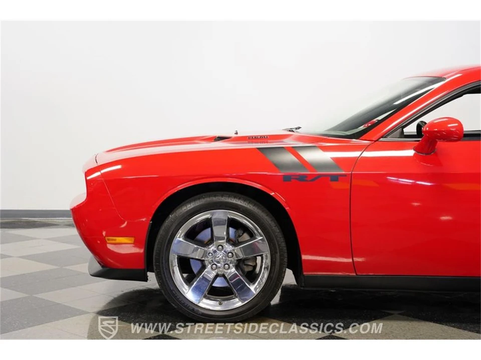 2009 Dodge Challenger 3rd Gen - Image 22 of 31