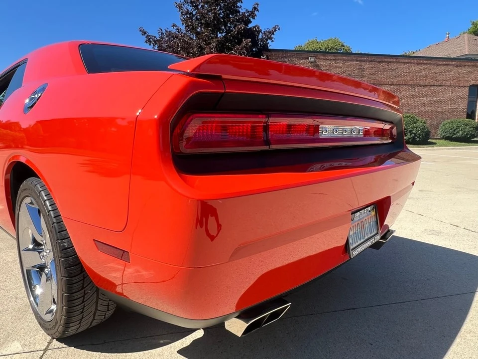 2009 Dodge Challenger 3rd Gen - Image 21 of 31