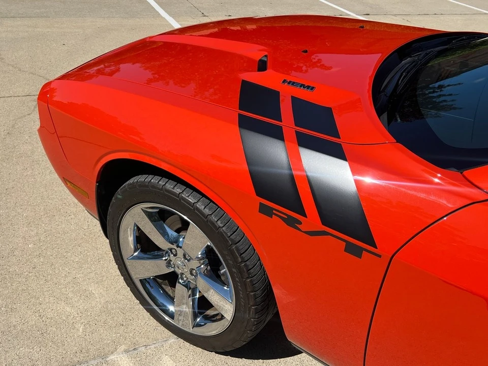 2009 Dodge Challenger 3rd Gen - Image 25 of 31