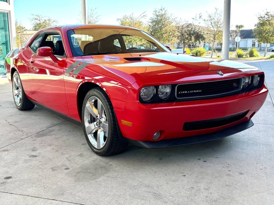 2009 Dodge Challenger 3rd Gen - Image 4 of 21