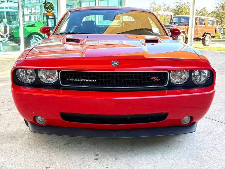 2009 Dodge Challenger 3rd Gen - Image 2 of 31