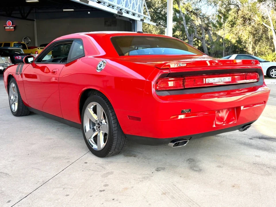 2009 Dodge Challenger 3rd Gen - Image 9 of 31
