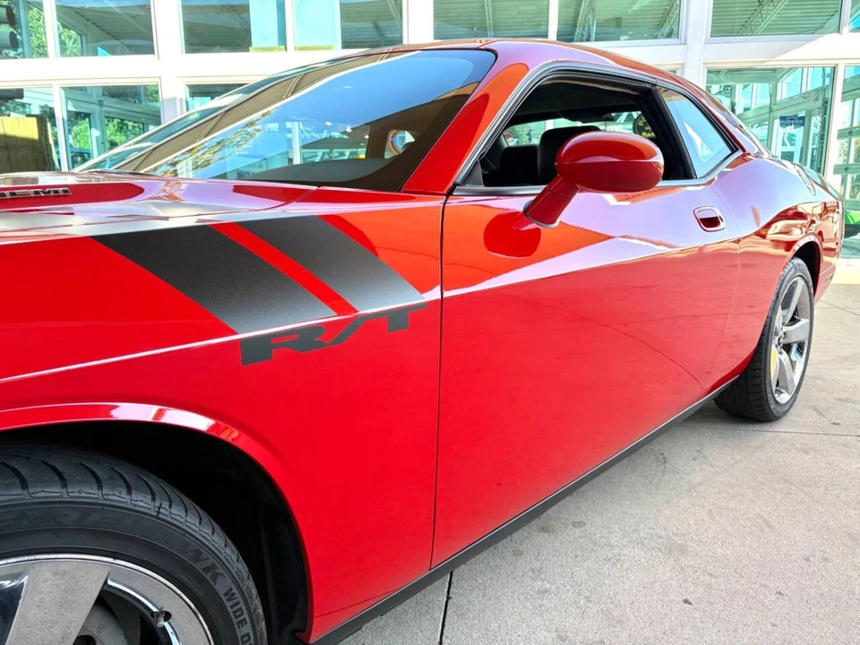 2009 Dodge Challenger 3rd Gen - Image 13 of 21