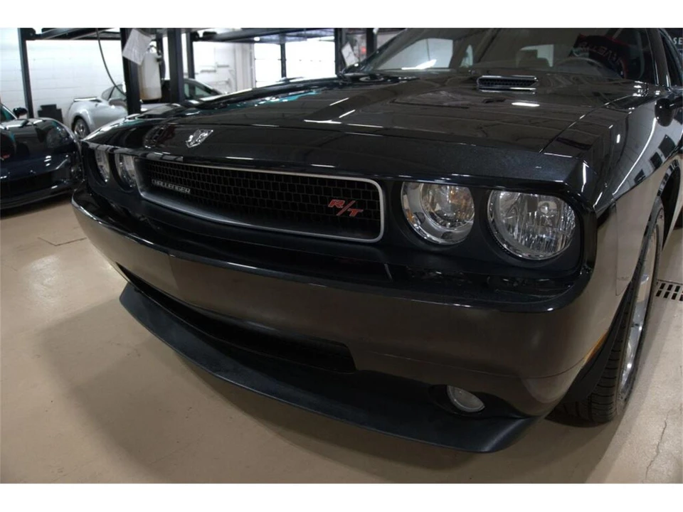 2009 Dodge Challenger 3rd Gen - Image 15 of 31
