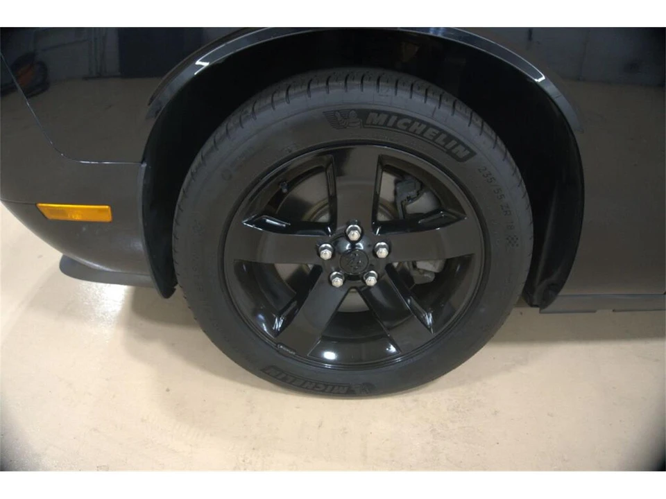 2009 Dodge Challenger 3rd Gen - Image 12 of 31