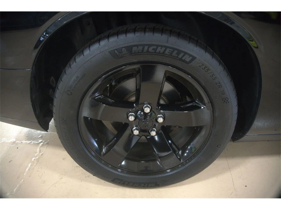 2009 Dodge Challenger 3rd Gen - Image 10 of 31