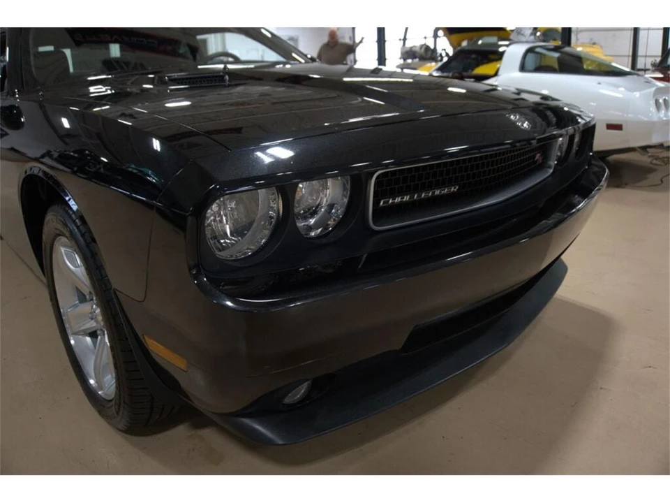 2009 Dodge Challenger 3rd Gen - Image 14 of 31
