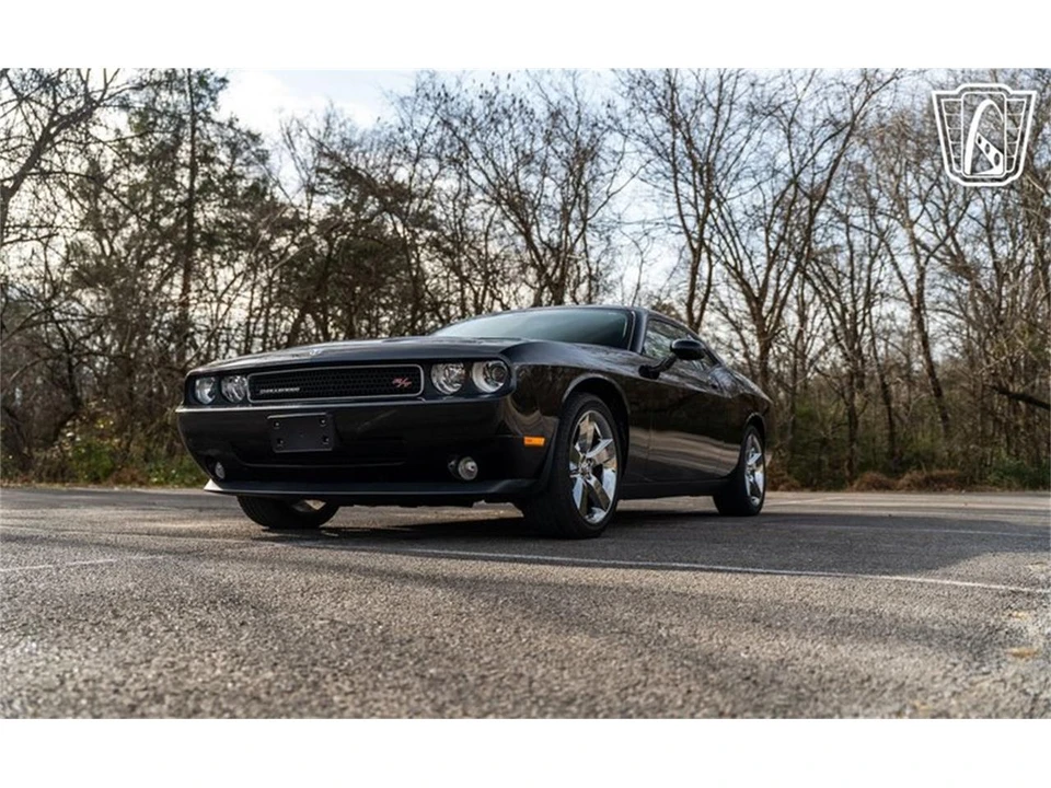 2009 Dodge Challenger 3rd Gen - Image 7 of 31