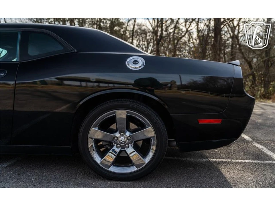 2009 Dodge Challenger 3rd Gen - Image 28 of 31