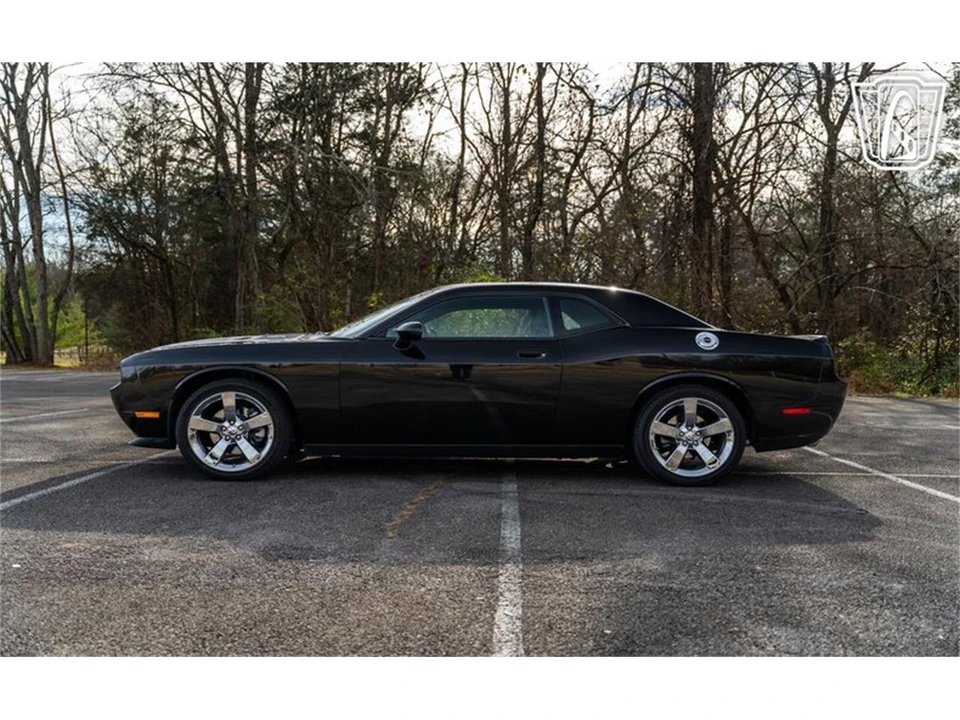 2009 Dodge Challenger 3rd Gen - Image 9 of 31