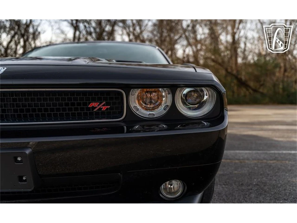 2009 Dodge Challenger 3rd Gen - Image 25 of 31