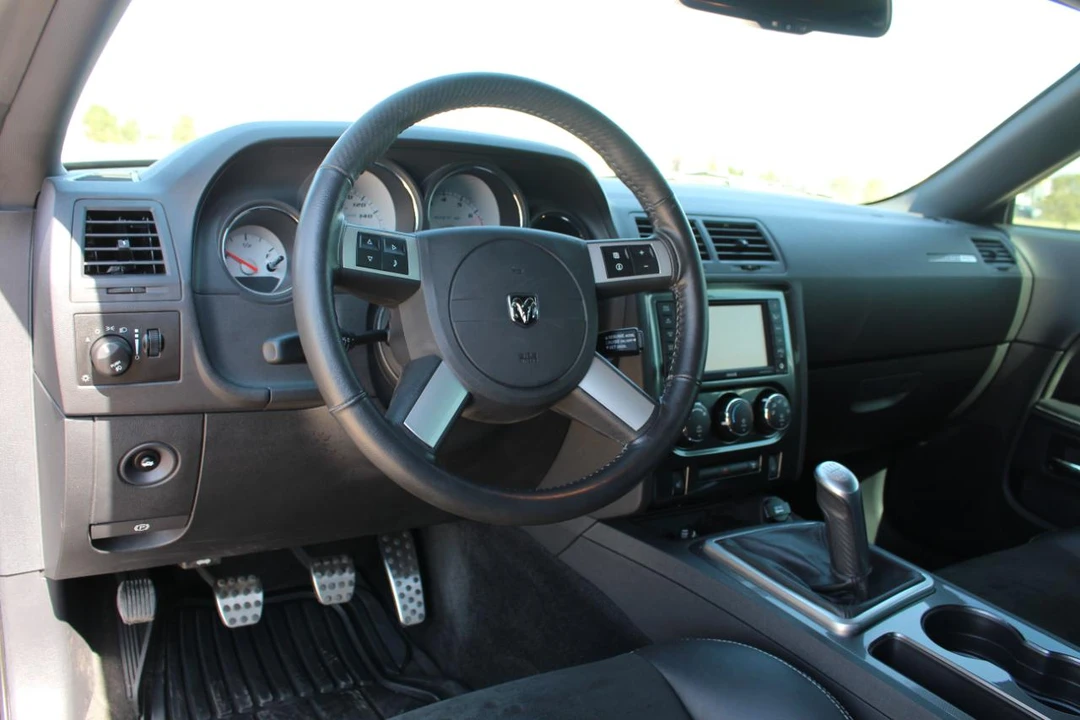 2009 Dodge Challenger 3rd Gen - Image 9 of 31