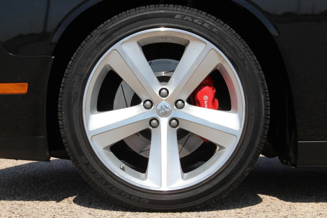 2009 Dodge Challenger 3rd Gen - Image 30 of 31