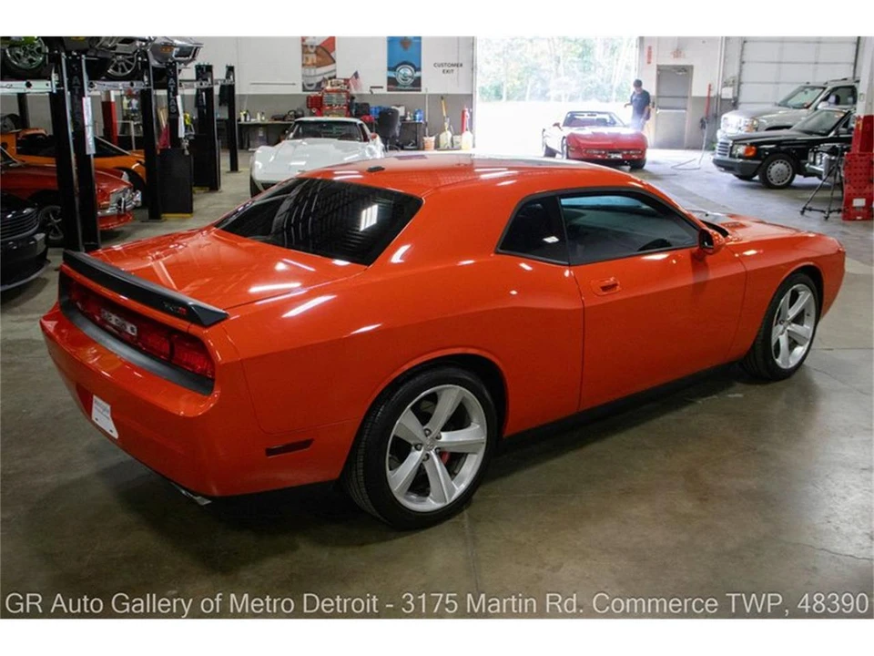 2009 Dodge Challenger 3rd Gen - Image 7 of 31