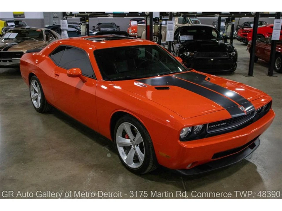 2009 Dodge Challenger 3rd Gen - Image 9 of 31