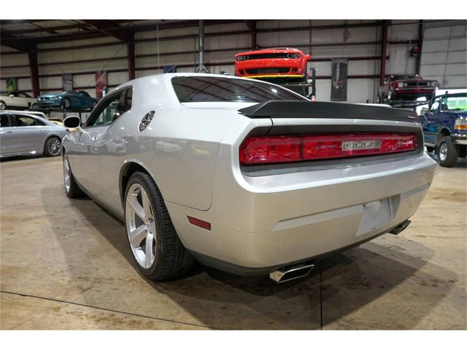 2009 Dodge Challenger 3rd Gen - Image 6 of 31