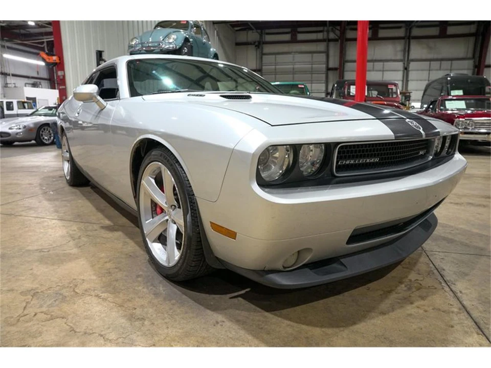 2009 Dodge Challenger 3rd Gen - Image 12 of 31