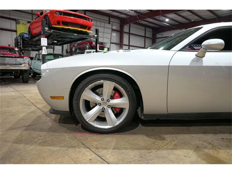2009 Dodge Challenger 3rd Gen - Image 3 of 31