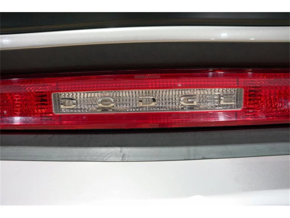 2009 Dodge Challenger 3rd Gen - Image 24 of 31