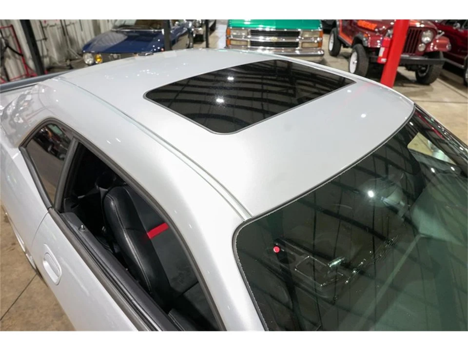 2009 Dodge Challenger 3rd Gen - Image 19 of 31