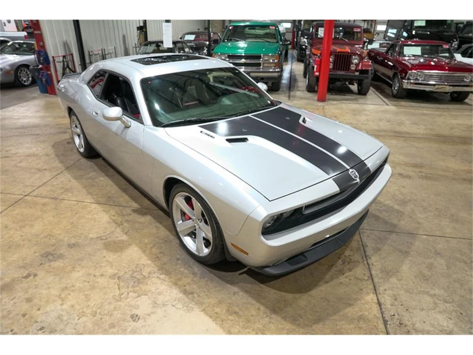 2009 Dodge Challenger 3rd Gen - Image 14 of 31