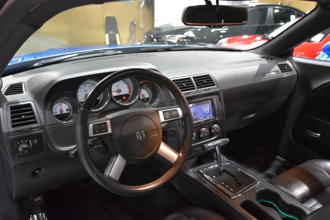 2009 Dodge Challenger 3rd Gen - Image 18 of 31