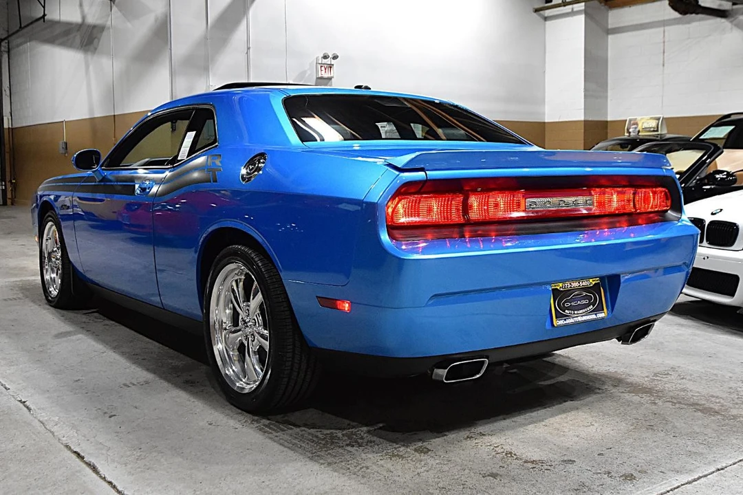 2009 Dodge Challenger 3rd Gen - Image 11 of 31