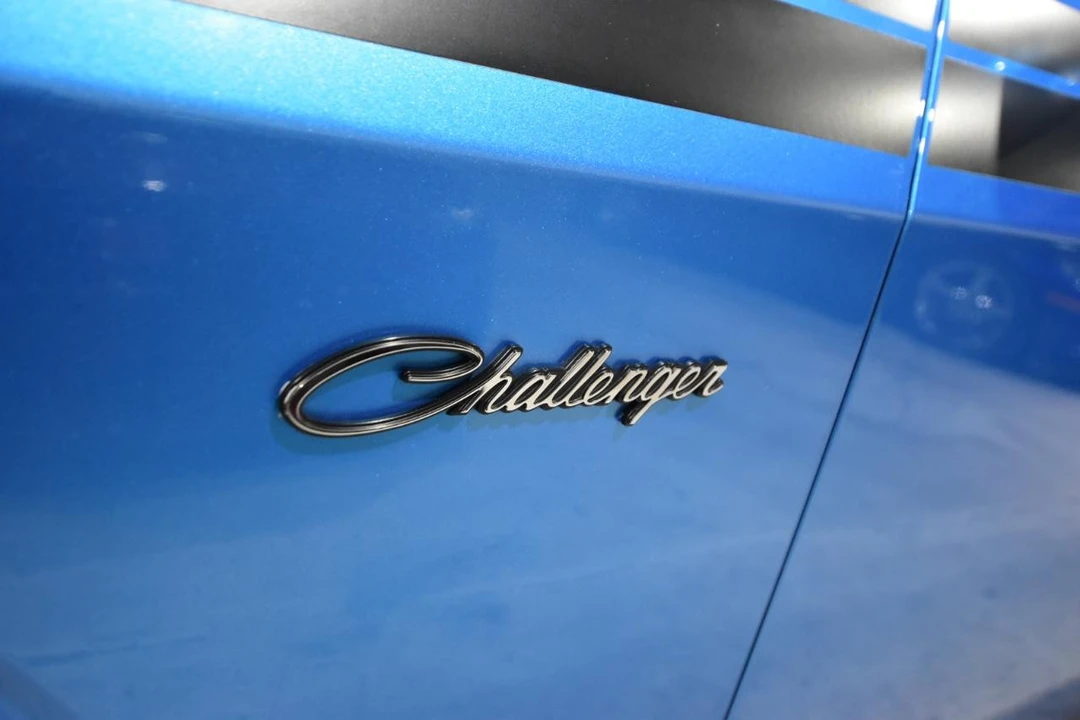 2009 Dodge Challenger 3rd Gen - Image 7 of 31