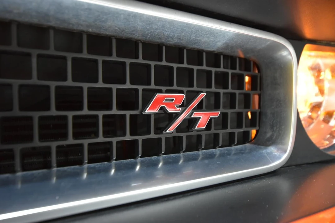 2009 Dodge Challenger 3rd Gen - Image 3 of 31