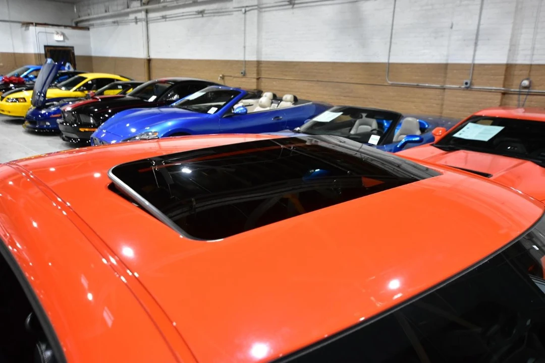 2009 Dodge Challenger 3rd Gen - Image 11 of 31
