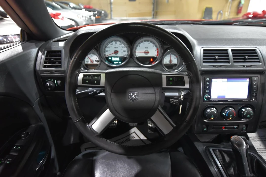 2009 Dodge Challenger 3rd Gen - Image 17 of 31