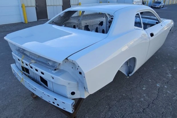 2009 Parts & Memorabilia Bodywork - Image 2 of 5