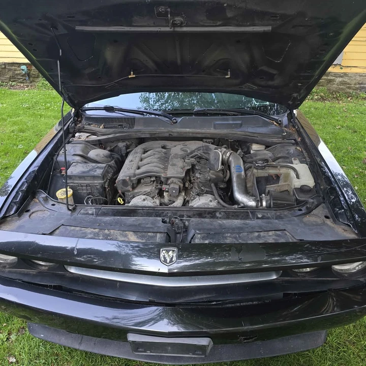 2009 Dodge Challenger 3rd Gen - Image 10 of 11