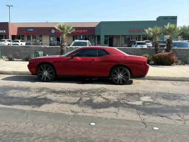 2009 Dodge Challenger 3rd Gen - Image 4 of 8