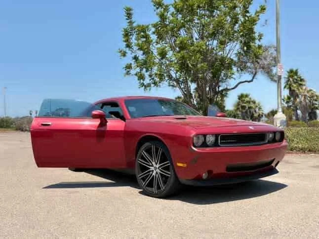 2009 Dodge Challenger 3rd Gen - Image 5 of 8