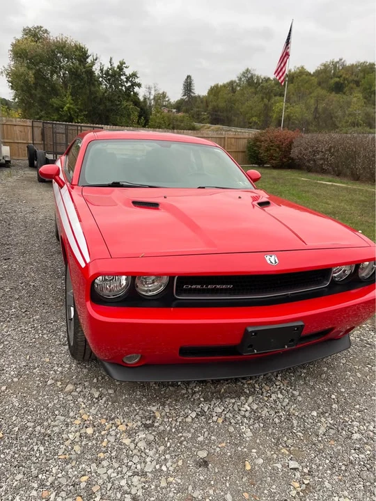 2009 Dodge Challenger 3rd Gen - Image 6 of 8
