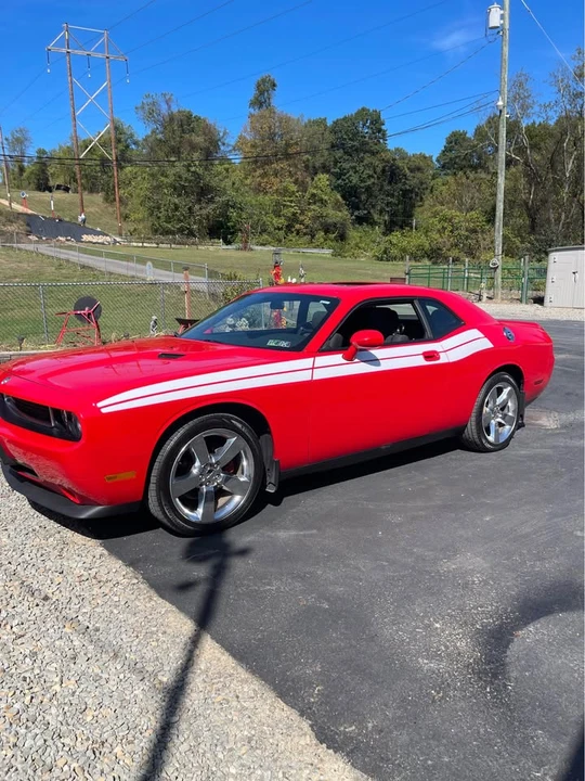 2009 Dodge Challenger 3rd Gen - Image 2 of 8