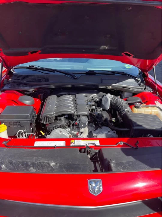 2009 Dodge Challenger 3rd Gen - Image 4 of 8