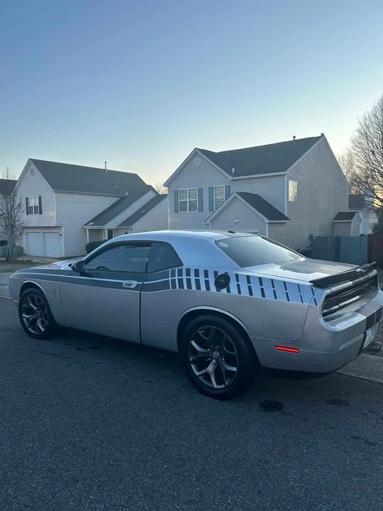 2009 Dodge Challenger 3rd Gen - Image 4 of 7