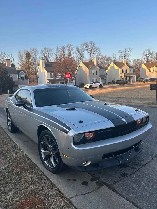 2009 Dodge Challenger 3rd Gen - Image 5 of 7
