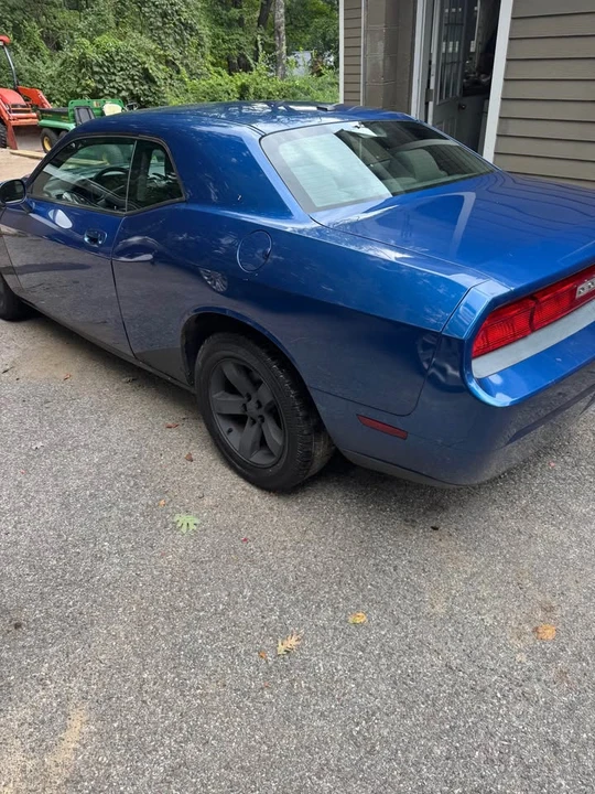 2009 Dodge Challenger 3rd Gen - Image 4 of 18