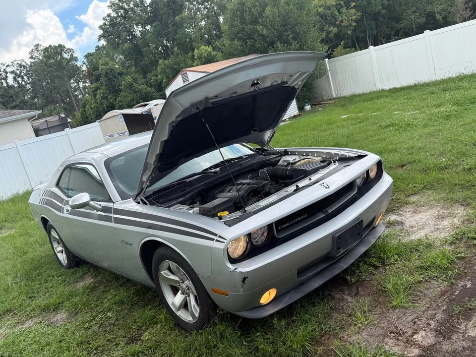 2009 Dodge Challenger 3rd Gen - Image 2 of 5