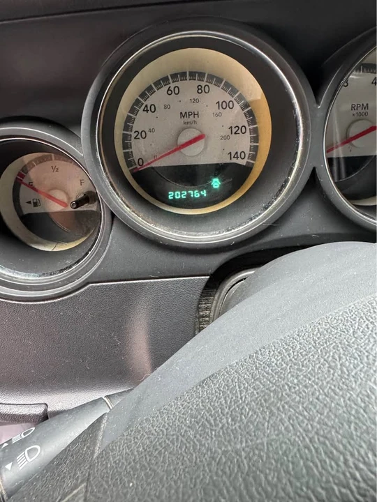 2009 Dodge Challenger 3rd Gen - Image 11 of 18