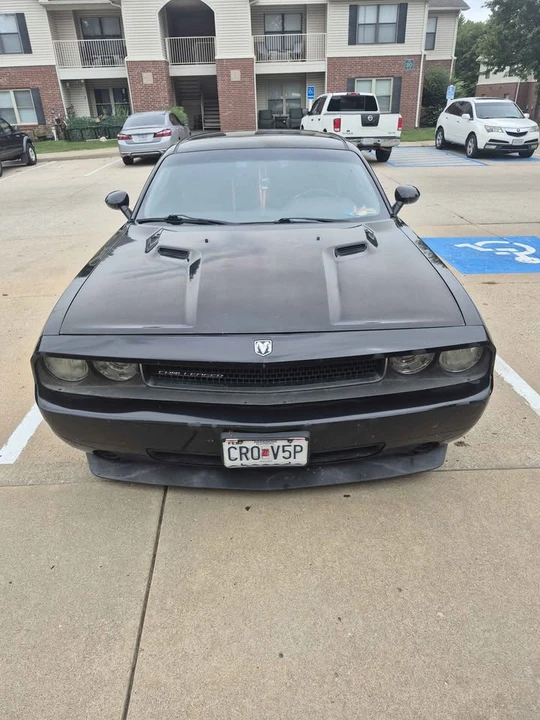 2009 Dodge Challenger 3rd Gen - Image 2 of 9