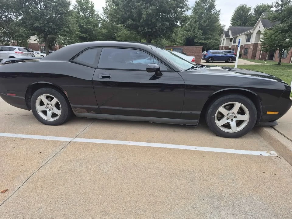 2009 Dodge Challenger 3rd Gen - Image 3 of 9