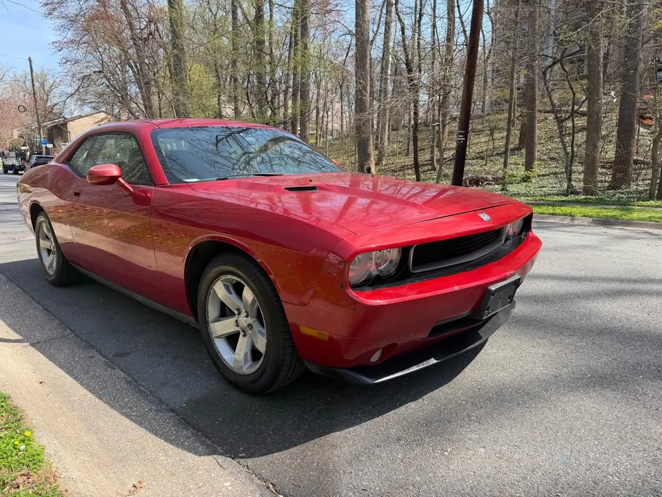 2009 Dodge Challenger 3rd Gen - Image 5 of 16